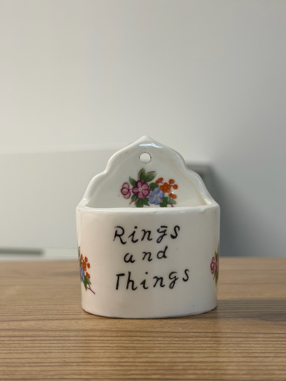 Vintage Rings & Things Bone China Tiny Wall Pocket Jewelry Trinket Holder Floral
